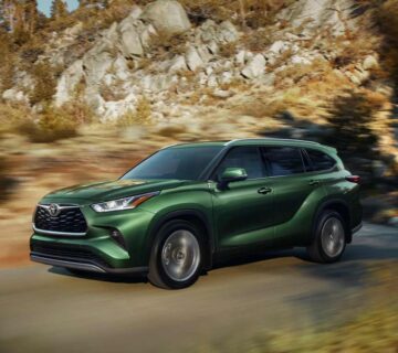تویوتا هایلندر toyota highlander زرین تجارت به سیما نقد و بررسی تویوتا هایلندر