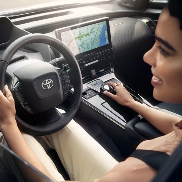 زرین تجارت به سیما وارد کننده خودرو تویوتا toyota